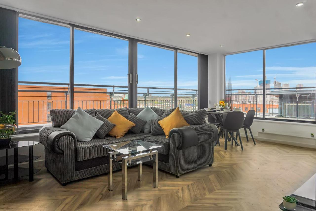 Penthouse - Amazing City Skyline Views - Free Parking - Balcony - Utilita Arena - New St Station - Bullring Shopping Бирмингем Экстерьер фото