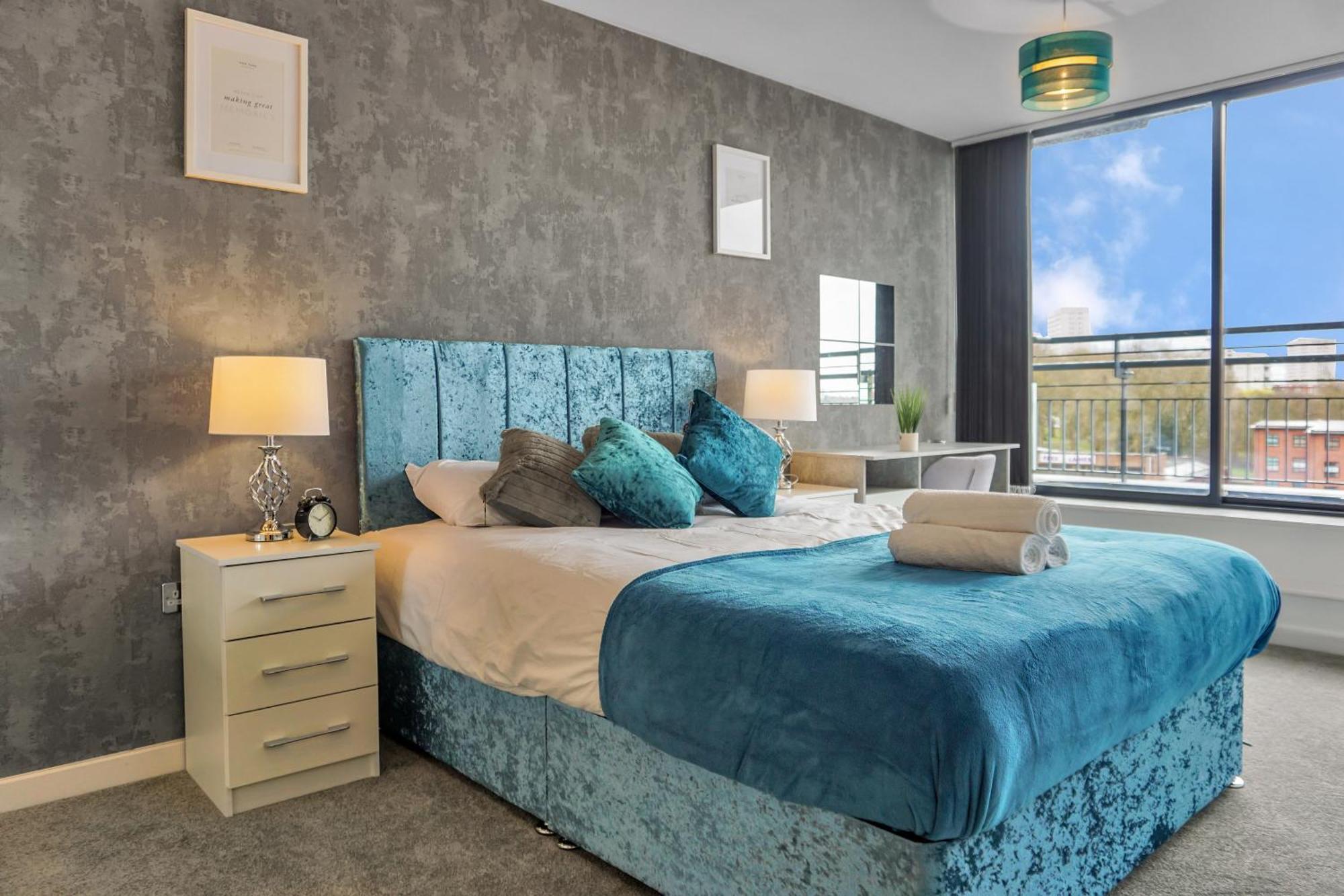 Penthouse - Amazing City Skyline Views - Free Parking - Balcony - Utilita Arena - New St Station - Bullring Shopping Бирмингем Экстерьер фото